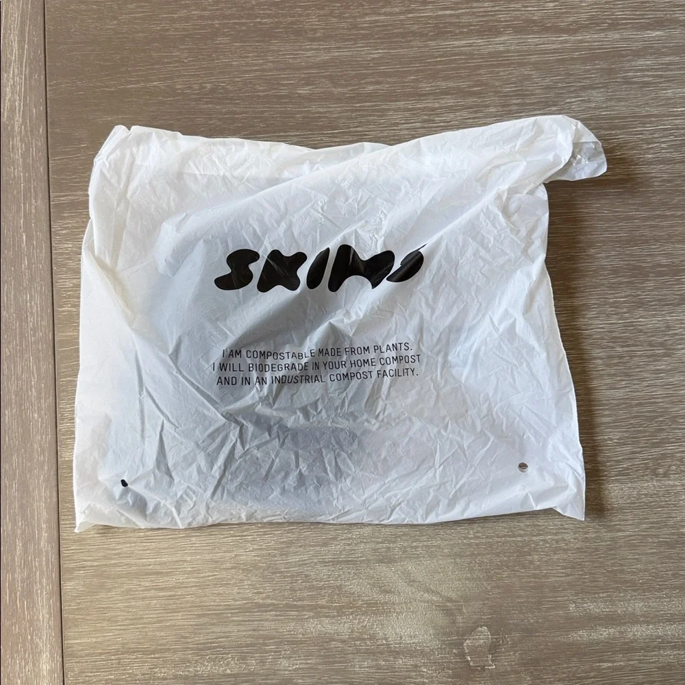 Skims Wireless Form T-Shirt Bra‎ 34D Onyx New With Tags - Picture 4 of 5